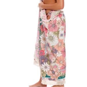 NWT Agua Bendita Bou Java Reversible Towel